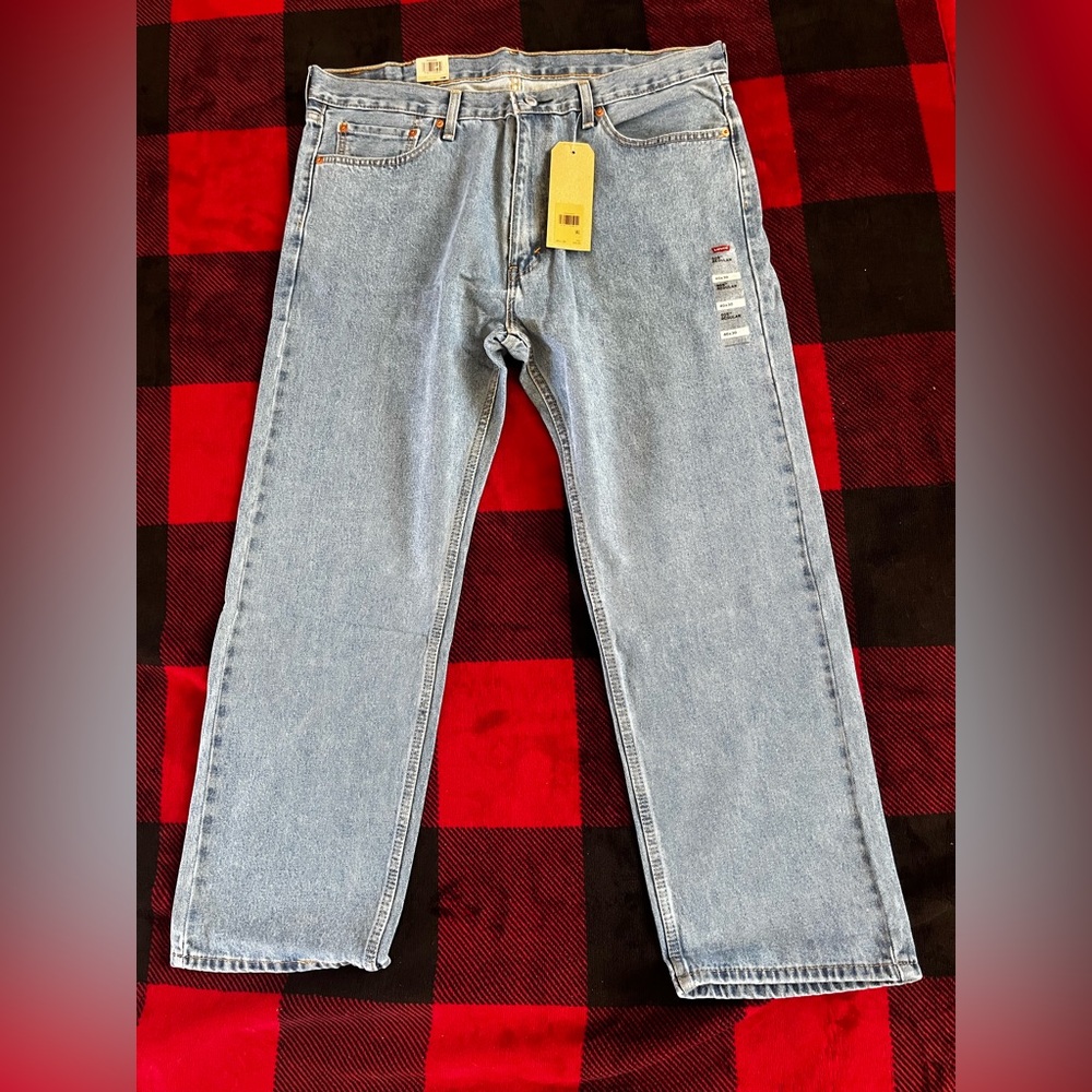 Levi’s 505 regular fit jeans size 40x30 blue light wash mens